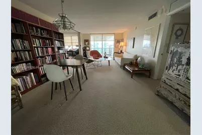 6039 Collins Ave #1232, Miami Beach, FL 33140 - Photo 2