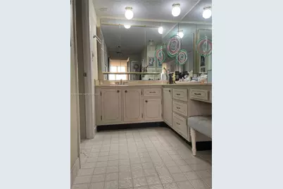 6039 Collins Ave #1232, Miami Beach, FL 33140 - Photo 6