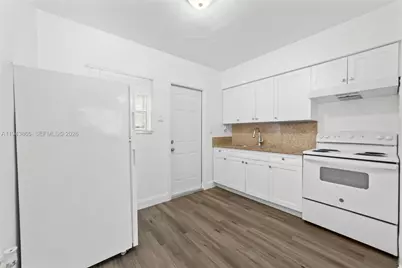 15940 NE 19th Ct #3, North Miami Beach, FL 33162 - Photo 6