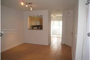 7820 NW 7th St, Pembroke Pines, FL 33024 - Photo 4