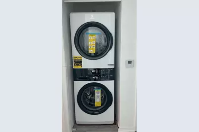 951 Brickell Ave #3305, Miami, FL 33131 - Photo 16