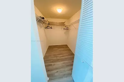 951 Brickell Ave #3305, Miami, FL 33131 - Photo 10