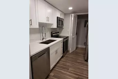 200 Lakeview Dr #207, Weston, FL 33326 - Photo 1