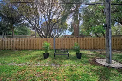 414 SE 14th St #6, Fort Lauderdale, FL 33316 - Photo 18