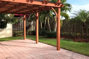 9132 SW 227th Ln, Cutler Bay, FL 33190 - Photo 12