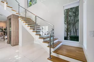 2516 NE 32nd Ave, Fort Lauderdale, FL 33305 - Photo 18