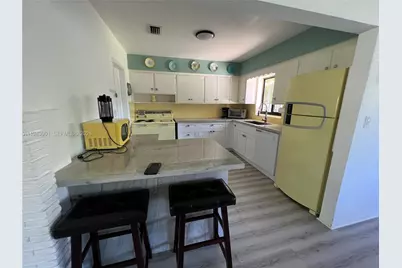 1425 Grant St, Hollywood, FL 33020 - Photo 18