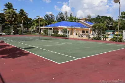 400 Palm Cir W #104, Pembroke Pines, FL 33025 - Photo 34