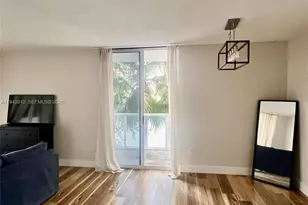 5091 NW 7th St, Miami, FL 33126 - Photo 8