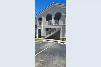 2551 SE 16th Ter #202, Homestead, FL 33035 - Photo 4