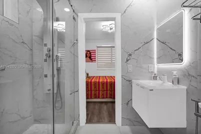 18061 NW 87th Ct, Hialeah, FL 33018 - Photo 52