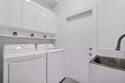 18061 NW 87th Ct, Hialeah, FL 33018 - Photo 38