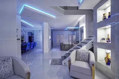 18061 NW 87th Ct, Hialeah, FL 33018 - Photo 14