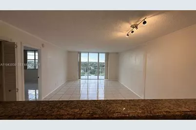 16740 NE 9th Ave #807, North Miami Beach, FL 33162 - Photo 2