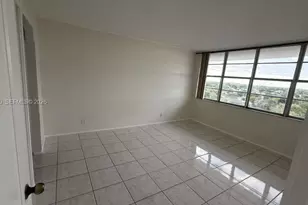 16740 NE 9th Ave, North Miami Beach, FL 33162 - Photo 20