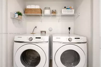 460 NE 4th Ln, Florida City, FL 33034 - Photo 6