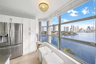 19101 NE Mystic Pointe Dr, Aventura, FL 33180 - Photo 8