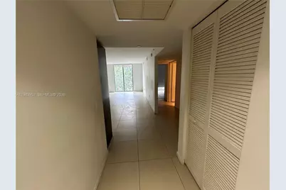 31 SE 6th St #407, Miami, FL 33131 - Photo 20