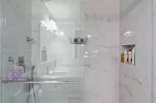 4670 W 13th Ln, Hialeah, FL 33012 - Photo 22