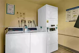 8600 SW 109th Ave, Miami, FL 33173 - Photo 22