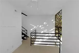 2778 Day Ave, Miami, FL 33133 - Photo 18