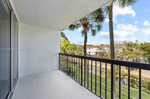 10825 SW 112th Ave, Miami, FL 33176 - Photo 24
