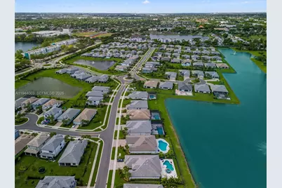 2715 Primrose Pl, Oakland Park, FL 33309 - Photo 48