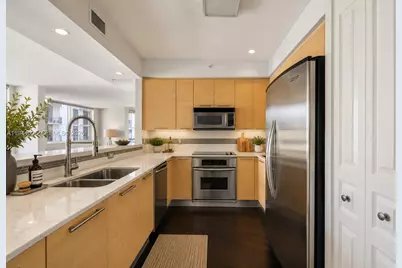 350 SE 2nd St #870, Fort Lauderdale, FL 33301 - Photo 8
