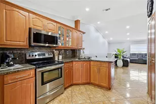 11025 W Okeechobee Rd, Hialeah Gardens, FL 33018 - Photo 4