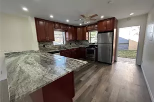 200 Berkley Rd, Hollywood, FL 33024 - Photo 8