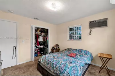 1900 NW 88th St, Miami, FL 33147 - Photo 12