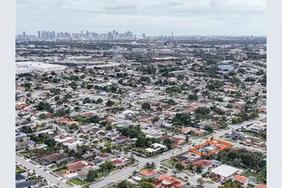 591 SE 5th St, Hialeah, FL 33010 - Photo 4