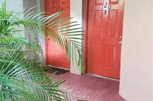 216 Lake Pointe Dr, Oakland Park, FL 33309 - Photo 4