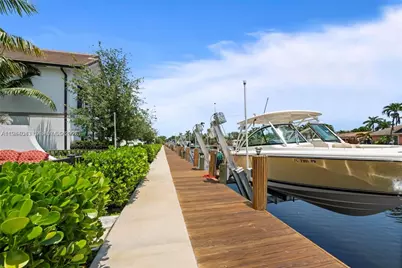 4518 E Aqua Bella Ln, Dania Beach, FL 33312 - Photo 4