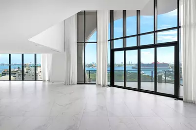 1000 Biscayne Blvd #TH1201, Miami, FL 33132 - Photo 12