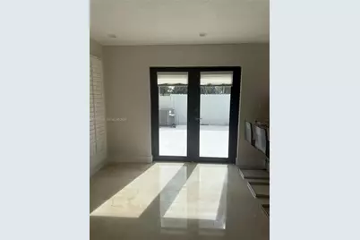 9300 SW 7th Ln, Miami, FL 33174 - Photo 6