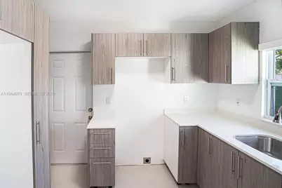 2620 SW 9th St, Miami, FL 33135 - Photo 8