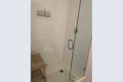 151 SE 1st St #3404, Miami, FL 33131 - Photo 16