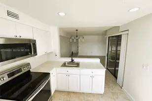 1044 S Independence Dr, Homestead, FL 33034 - Photo 16