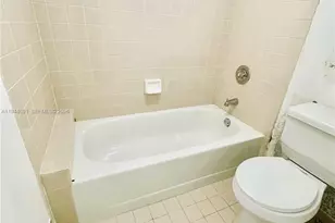 1044 S Independence Dr, Homestead, FL 33034 - Photo 24