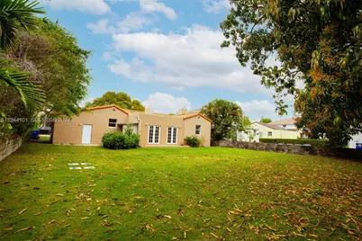 236 SW 28th Rd, Miami, FL 33129 - Photo 2