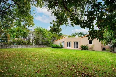 236 SW 28th Rd, Miami, FL 33129 - Photo 28