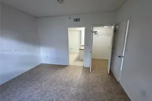 11700 SW 2nd St, Pembroke Pines, FL 33025 - Photo 18