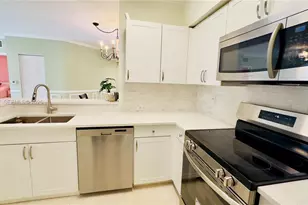 17125 N Bay Rd, Sunny Isles Beach, FL 33160 - Photo 10