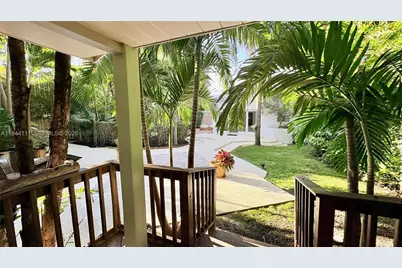 2301 S Miami Ave, Miami, FL 33129 - Photo 26