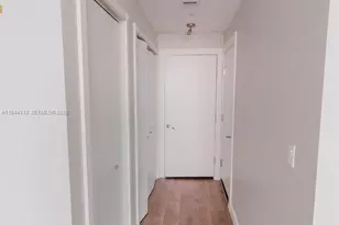 900 Biscayne Blvd, Miami, FL 33132 - Photo 10