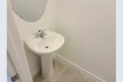 2750 SE 24th Ter #2750, Homestead, FL 33035 - Photo 12