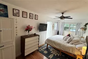 6238 Hayes St, Hollywood, FL 33024 - Photo 4