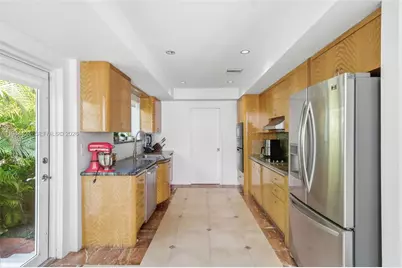 950 S Shore Dr, Miami Beach, FL 33141 - Photo 10