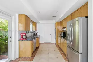 950 S Shore Dr, Miami Beach, FL 33141 - Photo 10